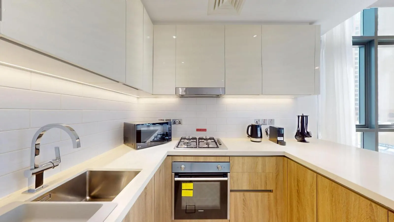 Liv Residences - Airy One Bedroom In Dubai Marina 0*,  United Arab Emirates